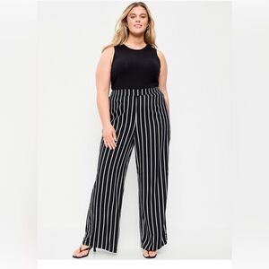 ☀️NEW! Old Navy High Waisted Playa black & white flowy pants.